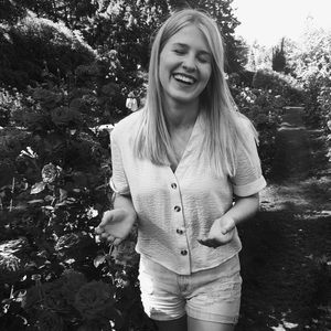 Meet your Posher, Rebekah